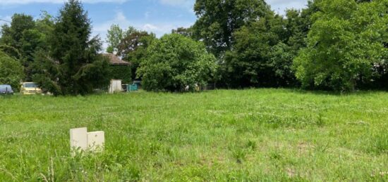 Terrain à bâtir à Louchats, Nouvelle-Aquitaine