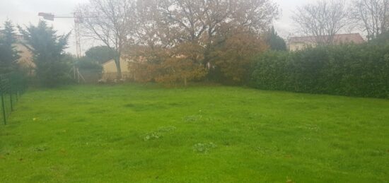 Terrain à bâtir à Le Burgaud, Occitanie