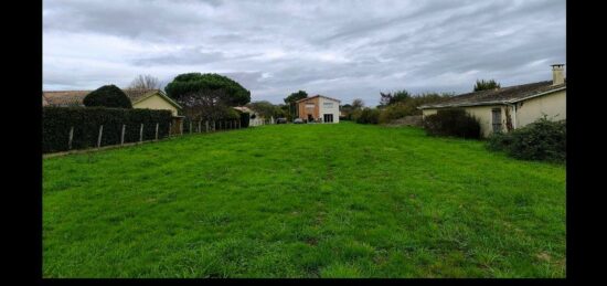Terrain à bâtir à , Gironde