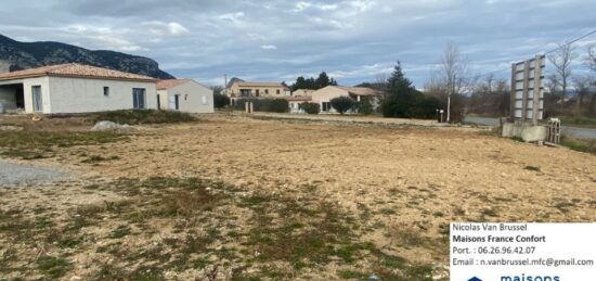 Terrain à bâtir à Volx, Provence-Alpes-Côte d'Azur