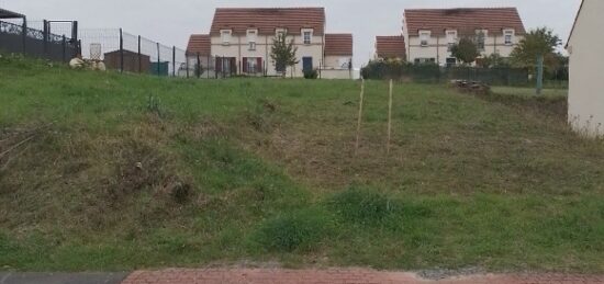 Terrain à bâtir à Bernes-sur-Oise, Île-de-France