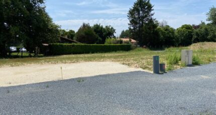 Saint-Yzan-de-Soudiac Terrain à bâtir - 2390719-11689annonce120251211HlRVT.jpeg Maisons France Confort