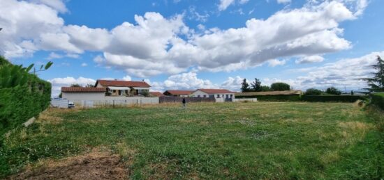 Terrain à bâtir à Montbrison, Auvergne-Rhône-Alpes
