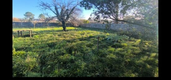 Terrain à bâtir à Prignac-et-Marcamps, Nouvelle-Aquitaine