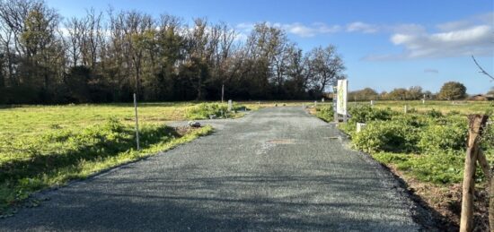 Terrain à bâtir à La Pouëze, Pays de la Loire
