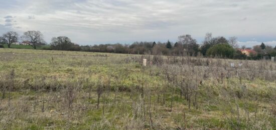 Terrain à bâtir à Villaines-sous-Malicorne, Pays de la Loire