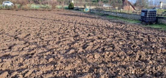Terrain à bâtir à , Dordogne
