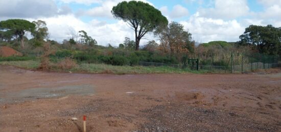 Terrain à bâtir à , Var