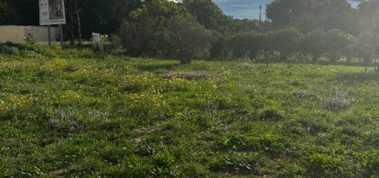Terrain à bâtir à Saint-Cannat, Provence-Alpes-Côte d'Azur