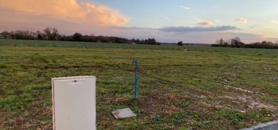 Terrain à bâtir à Corme-Royal, Nouvelle-Aquitaine