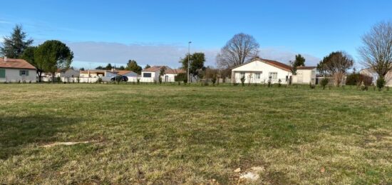 Terrain à bâtir à Saint-Vaize, Nouvelle-Aquitaine