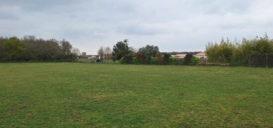 Terrain à bâtir à Saint-Just-Luzac, Nouvelle-Aquitaine