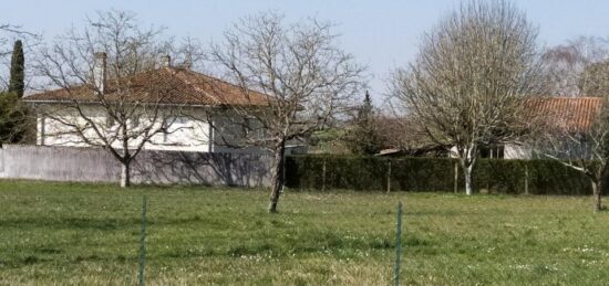 Terrain à bâtir à Gensac-la-Pallue, Nouvelle-Aquitaine