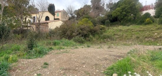 Terrain à bâtir à Aix-en-Provence, Provence-Alpes-Côte d'Azur