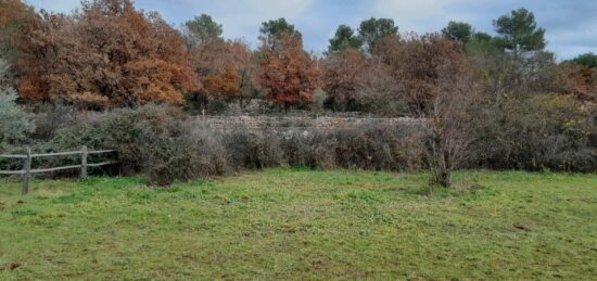 Terrain à bâtir à Saint-Maximin-la-Sainte-Baume, Provence-Alpes-Côte d'Azur