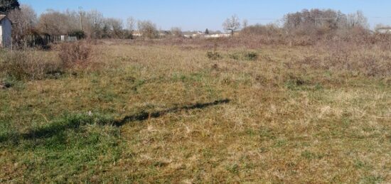 Terrain à bâtir à Loupes, Nouvelle-Aquitaine