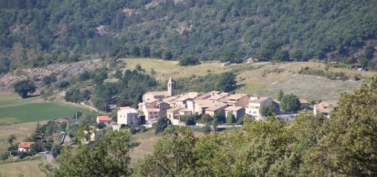 Terrain à bâtir à Le Brusquet, Provence-Alpes-Côte d'Azur
