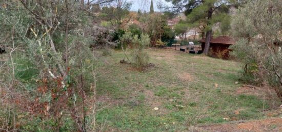 Terrain à bâtir à Salernes, Provence-Alpes-Côte d'Azur