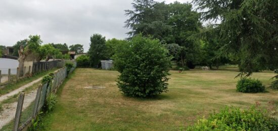 Terrain à bâtir à Pisany, Nouvelle-Aquitaine