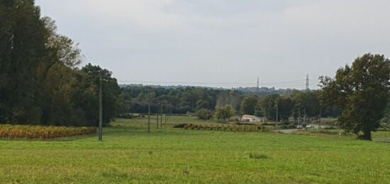 Terrain à bâtir à Saint-Savin, Nouvelle-Aquitaine