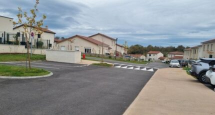 Saint-Jean-de-Thurigneux Terrain à bâtir - 2454872-10453annonce220260312KuRvG.jpeg Maisons France Confort