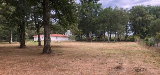Terrain à bâtir à Saint-Jean-d'Illac, Nouvelle-Aquitaine
