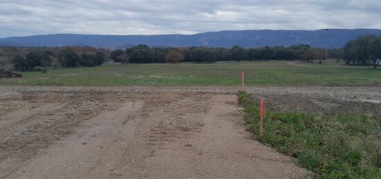 Terrain à bâtir à Maubec, Provence-Alpes-Côte d'Azur