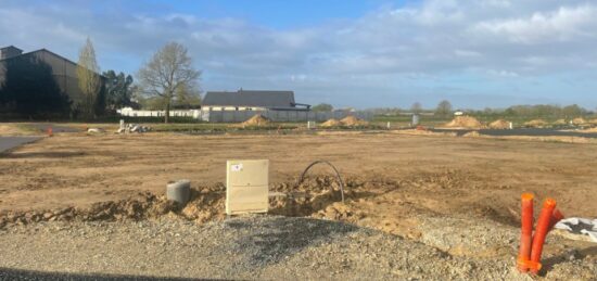 Terrain à bâtir à La Chapelle-d'Aligné, Pays de la Loire