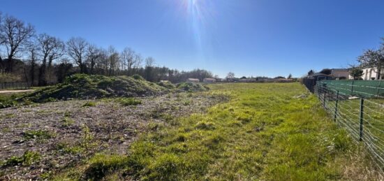 Terrain à bâtir à , Dordogne
