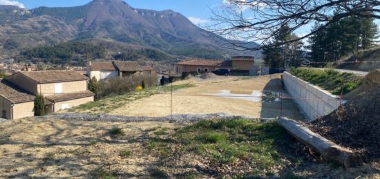 Terrain à bâtir à , Alpes-de-Haute-Provence