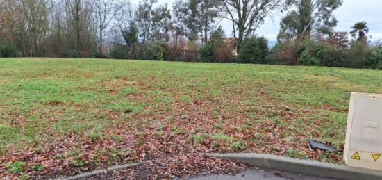 Terrain à bâtir à , Gers