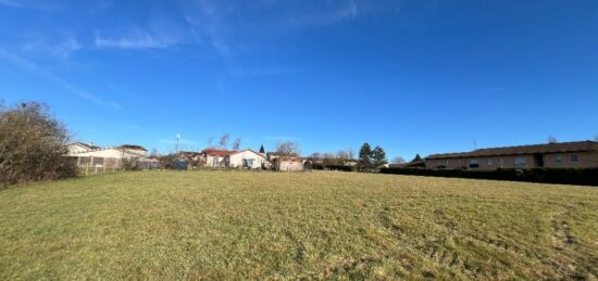 Terrain à bâtir à , Ain