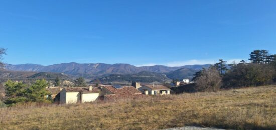 Maison neuve à , Alpes-de-Haute-Provence