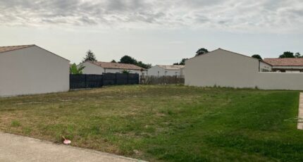 Saintes Terrain à bâtir - 2483458-1046annonce120250709xbH3y.jpeg Maisons France Confort