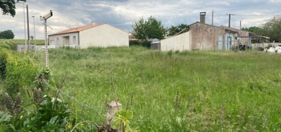 Terrain à bâtir à Chaniers, Nouvelle-Aquitaine