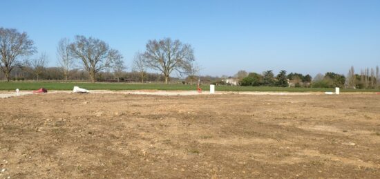 Terrain à bâtir à Le Gua, Nouvelle-Aquitaine