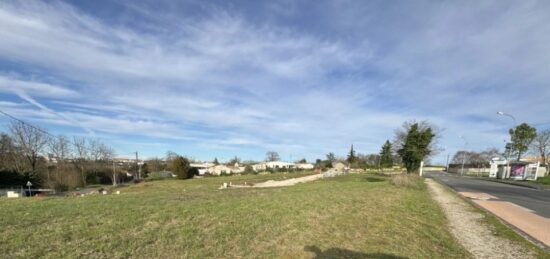 Terrain à bâtir à , Charente
