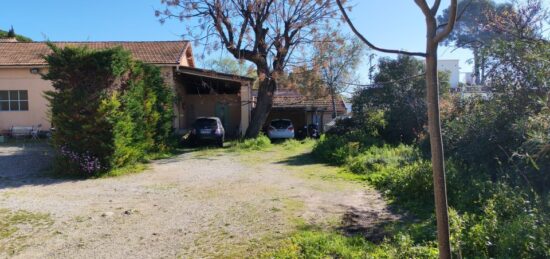 Terrain à bâtir à , Var