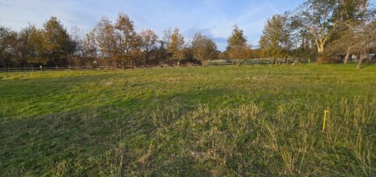 Terrain à bâtir à , Dordogne