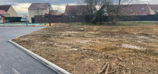 Terrain à bâtir à Chaumont-en-Vexin, Hauts-de-France