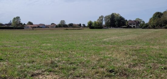 Terrain à bâtir à , Hautes-Pyrénées