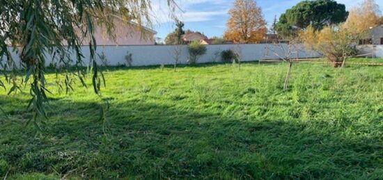 Terrain à bâtir à , Loire