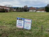 Terrain à bâtir à Champdieu (42600) 2467633-3484annonce3202603258xESJ.jpeg Maisons France Confort