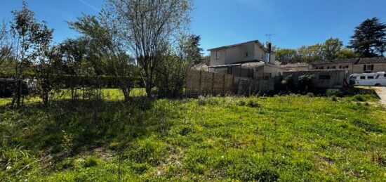 Terrain à bâtir à Lignan-de-Bordeaux, Nouvelle-Aquitaine