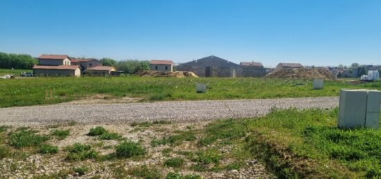 Terrain à bâtir à , Rhône