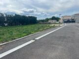 Terrain à bâtir à Sénas (13560) 2516915-11073annonce320260521pSOMT.jpeg Maisons France Confort
