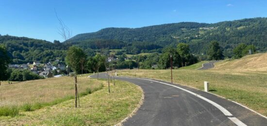 Terrain à bâtir à Condat, Auvergne-Rhône-Alpes