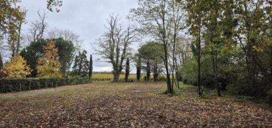 Terrain à bâtir à Saint-Sulpice-et-Cameyrac, Nouvelle-Aquitaine