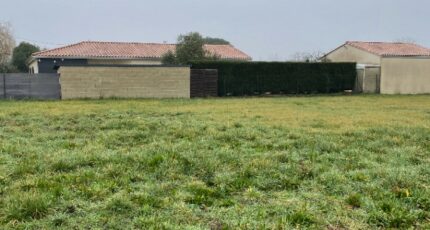Margaux Terrain à bâtir - 2567337-11016annonce1202606281LWGU.jpeg Maisons France Confort