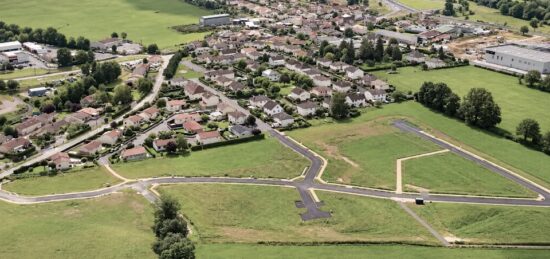 Terrain à bâtir à Naucelles, Auvergne-Rhône-Alpes